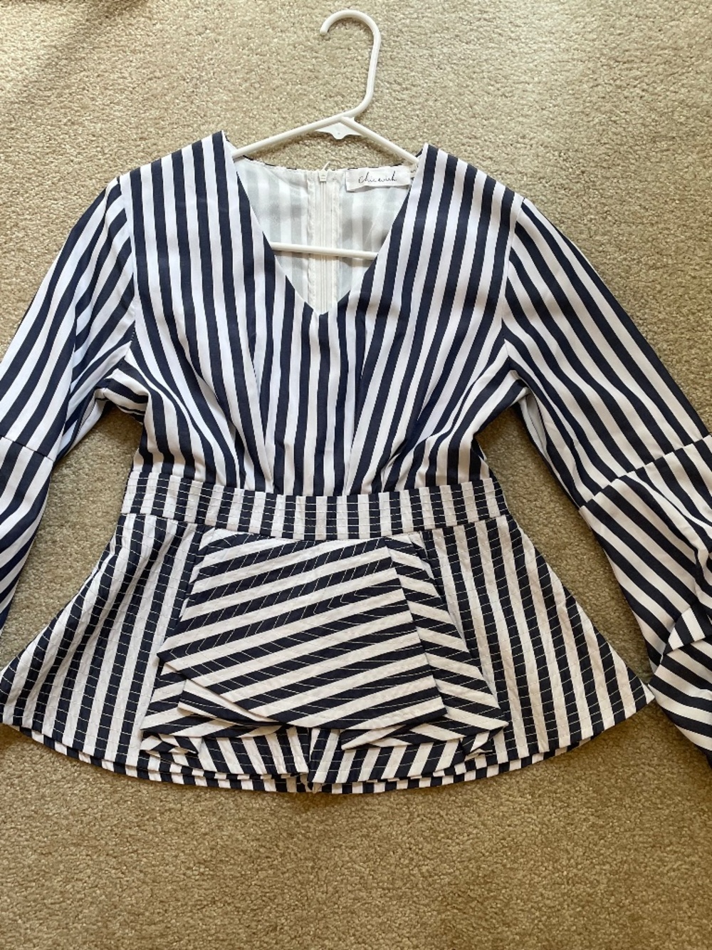 Adorable Blue & White Striped Blouse/Good Condition, no flaws,/S